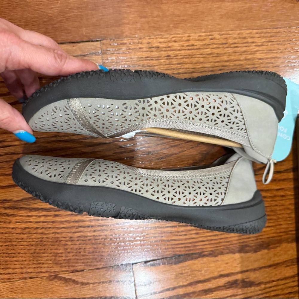 JBU Women’s Taupe Laser-Cut Slip-On Flats - Picture 4 of 9